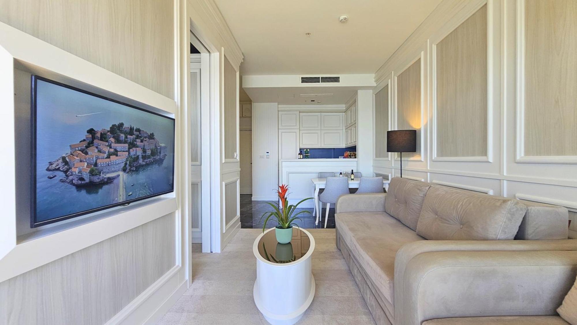 Maresia Boutique Suites Budva Exteriör bild