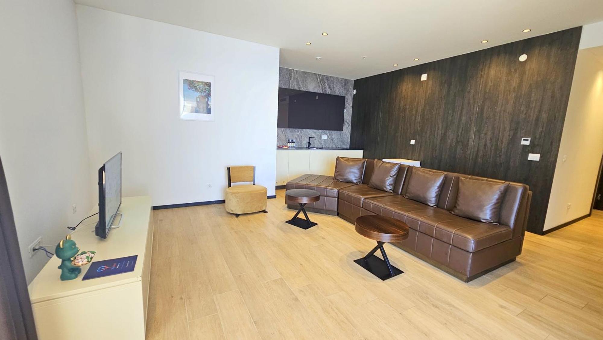 Maresia Boutique Suites Budva Exteriör bild