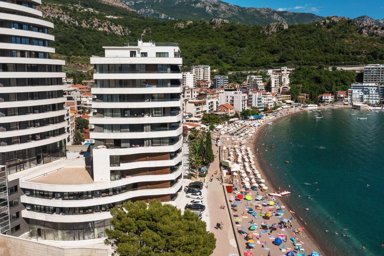 Maresia Boutique Suites Budva Exteriör bild